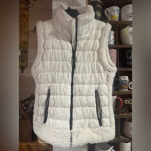 Calvin Klein Performance Puffer Vest Zip Pocket Large Sherpa